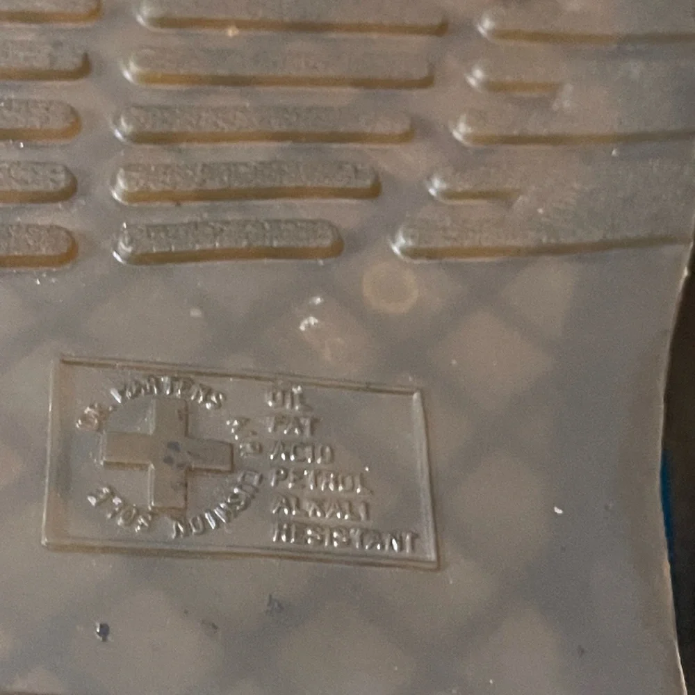 Dr. Martens Clarissa Sandal - Picture 5 of 7